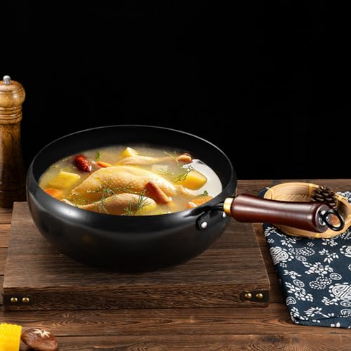 Wok tradicional de hierro forjado con mango de madera miniatura 5