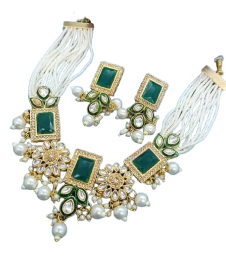 Collar de perlas y joyas Kundan indias tradicionales en oro con esmeraldas para novias