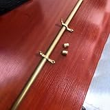 1. Aste tubolari cave in ottone: aste per tappeti in ottone per scale: valorizza la tua scala con le nostre eleganti aste per tappeti in ottone, caratterizzate da un resistente diametro di 16 mm (5/8 di pollice). Queste aste resistenti ai graffi offrono un'impressionante resistenza alla trazione e possono essere facilmente tagliate per adattarsi al design unico della tua scala. Perfette per aggiungere stile e protezione ai tappeti delle tue scale, garantendo al contempo una qualità dur