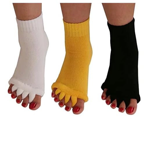 Aibearty 3 Pairs Yoga Sport Gym Five Toe Separator Socks Foot Alignment Pain Massage Toeless Socks