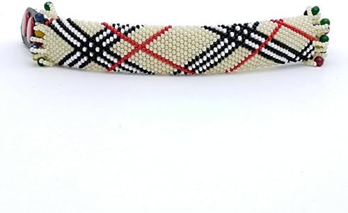 Checkered pattern beige crochet bracelet BR1197