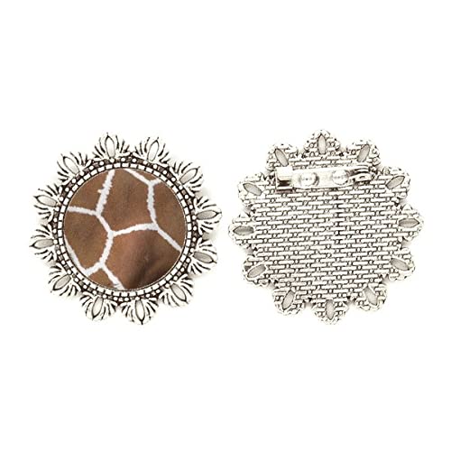 Broche de plata de jirafa con flor medium con acabado pulido artesanal