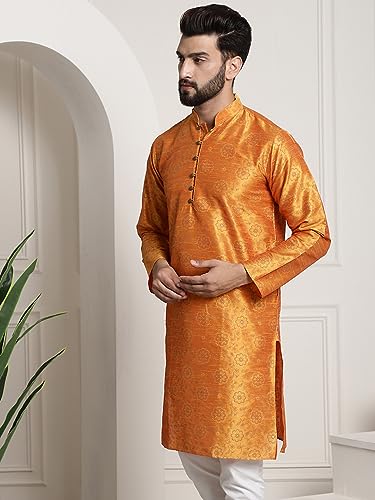 Image of SOJANYA Men's Silk Blend Kurta with Paisley Design