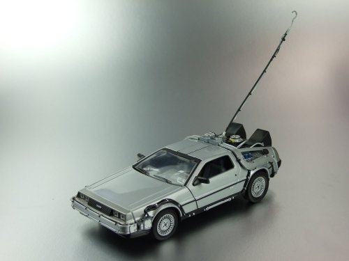 Delorean de Volta para o Futuro 1 1/24 Welly Cinza