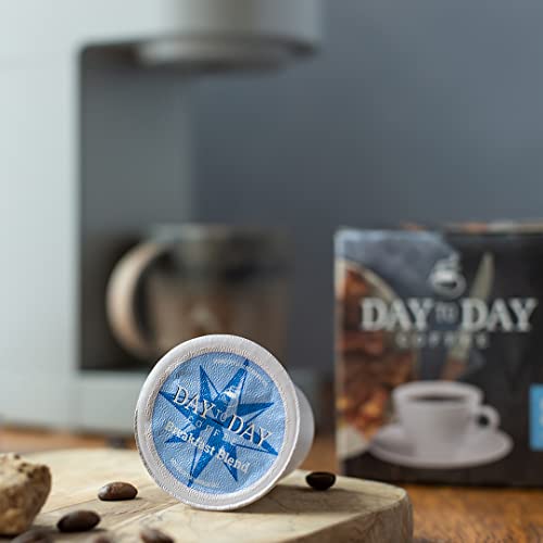 Image of Day To Day 42-Count Breakfast Blend, Medium Roast Single Serve Coffee Pods for K-Cup Keurig Brewers (Breakfast Blend, 42 Count (Pack of 1))