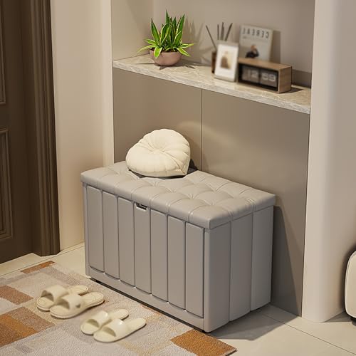 Buffet haut et étroit en rotin chic pour une entrée sophistiquée