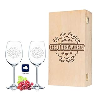 Leonardo Weingläser Oma ist die Beste & Opa ist der Beste im 2er Set – inkl. gravierter Vintage-Holzkiste – Geschenk für…