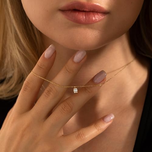 Tewiky Diamond Pendant Necklace for Women， Dainty Gold Layered Necklaces 14k Gold Plated Stacked Cuban Paperclip Chain Choker Necklaces Aesthetic Simple Gold Necklace Jewelry Gifts for Women3