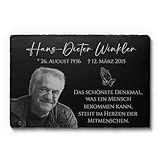 Schiefer Grabplatte mit Gravur - Grabstein wetterfest imprägniert für Urnengrab - Gedenktafel mit Foto & riesen Motiv Auswahl Mensch - Grabdeko Gedenkstein Grab - Größe: 30x20 cm - Beerdigung Geschenk