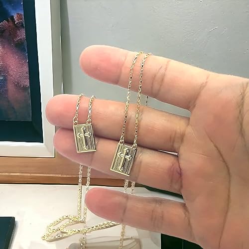 Escapulário Masculino Placa com Cruz Banhado à Ouro 18k