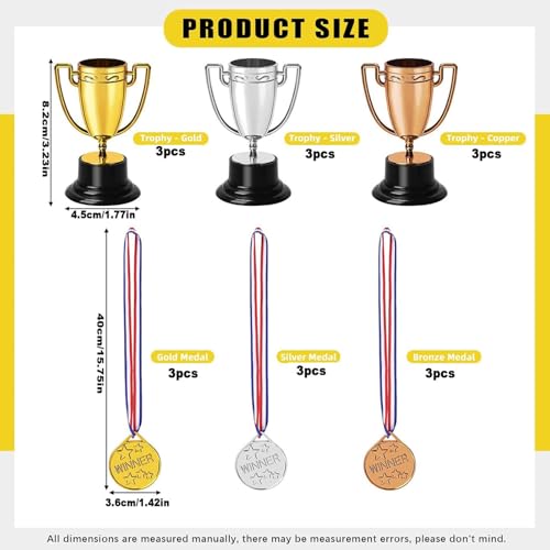 مجموعة ميداليات وكؤوس، 18 قطعة من ميداليات الجوائز البلاستيكية، ميداليات صغيرة للفائزين بالجوائز واكواب تذكارية للرياضة والمسابقات والحفلات