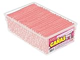 SURTIDO: Caramelos con palo, sin palo, rellenos de chicle, masticables, gomelitas, regalices, bollos, galletas… que puedes compartir, regalar y disfrutar cuando y donde quieras gracias a la variedad de formatos disponibles.