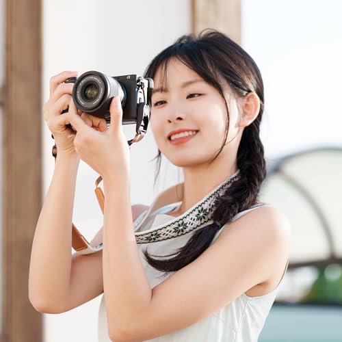 Image of VILTROX 35mm f /1.7 E-Mount Lens 35mm F1.7 Large Aperture APS-C STM Auto Focus Prime Lens Compatible with Sony E-Mount Cameras A6700 A6600 A6500 A6400 ZV-E10 A7C A7RII A7SII A7II A7RIII A9 A1 ZVE1