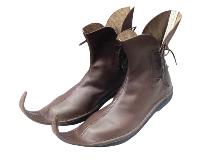 Image of Medieval Poulaine Leather Ankle Shoes - Handmade Roman Costume Footwear for Men - LARP, Renaissance, and Reenactment Boots.