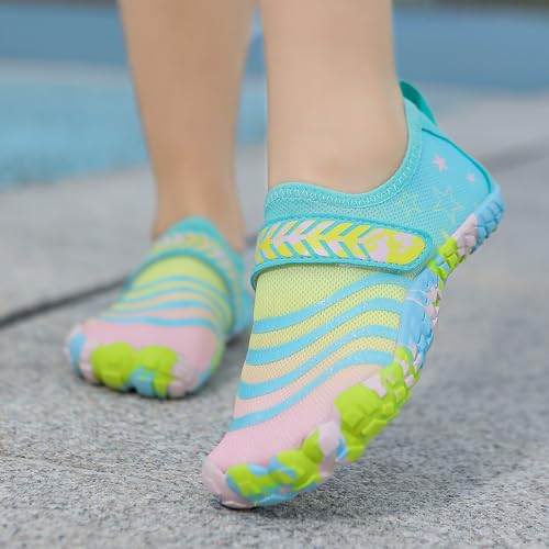 Image of Quickshark Kids Water Shoes Boys Girls Barefoot Aqua Socks Outdoor Indoor Quick Dry Sandals Lightweight Slip On Walking Sneakers for Beach Pool Swim (Little Kid /Big Kid)