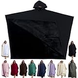 GRANDE TAILLE ET DOUCEUR INCOMPARABLE : Elle est vraiment grande — et c’est fait exprès ! Cette couverture portable confortable possède une capuche extra-large et duveteuse, des manches amples et un ourlet cintré pour une sensation d’« enveloppement nuageux ». Repliez vos jambes dans la capuche, couvrez-vous la tête ou déplacez-vous librement tout en restant bien au chaud comme dans une couverture. Désormais, vous pouvez vraiment porter votre couverture !