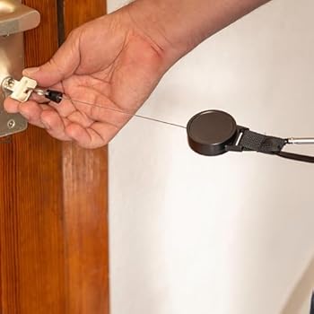 FABACH Intrekbare sleutelhanger met stalen koord van 105 cm, intrekbare ID-kaarthouder, ritssluiting en skikaarthouder voor broek en riem