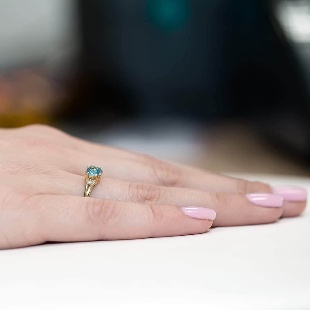 MARKO Damen-Goldring Mit 0,70Ct Topas Und 0,03Ct Diamanten, 14 Karat Gold (585) | Eleganter Ring Mit Box Für Frauen
