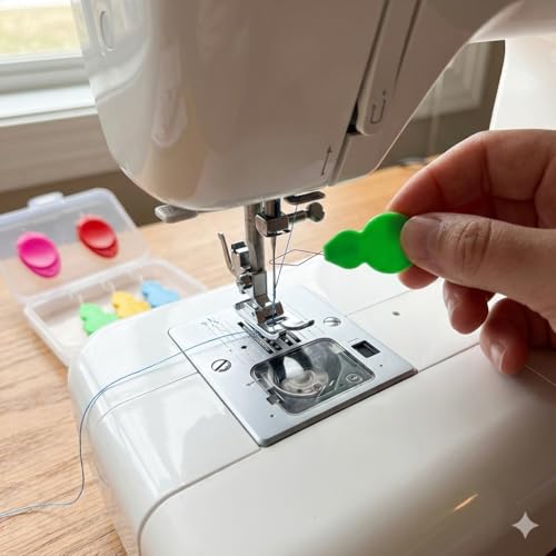 Image of Needle Threader, Small Needle Eye Threader Tool, Easy Threader for Machine and Hand Sewing, Threading, Ideal for Needlework, with Transparent Box, Color Random (6pcs) (5+5 Threader with Box)
