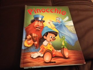Paperback Pinocchio (Fiabe per sognare) [Italian] Book