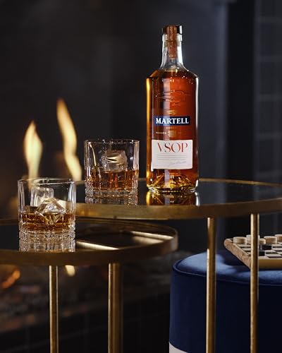 Martell VSOP Aged Cognac - 40% Alkoholgehalt, Tronçais-Eichen-Fässer, Bernsteinfarben, 0,7l Flasche