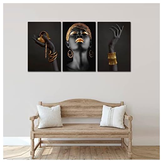 INGENIA HOME Cuadro lienzo canvas Triptico tres piezas Chica Africana maquillaje dorado y manos negras con joyas doradas - Alta resolución – Varias medidas (80_x_40_cm)