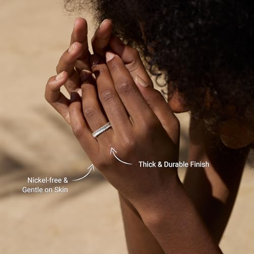 STORYJEWELLERY Eternity Band Rings for Women, Cubic Zirconia Baguette Ring, 18K Gold Plated Stackable Travel Wedding Rings for Women, Emerald Cut Engagement Ring, Gifts for Her3