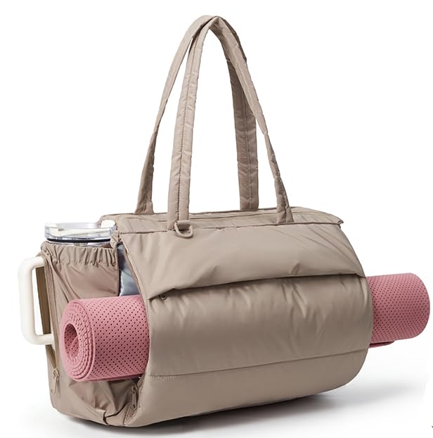 BAGSMART Yoga Mat Bag for Women 22L Puffer Pilates Bag for 40oz Tumbler Gym Bag for Yoga Travel College Camel