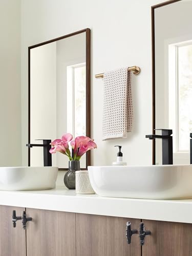 Image of Amerock Arrondi 9 inch Champagne Bronze Towel Bar | Decorative bathroom hardware in durable Stainless Steel construction; mounting hardware included for easy installation