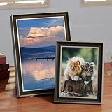 Le cadre photo est fait de matériaux de haute qualité. Classique et durable, le cadre en bois convient aux photos de famille et aux photos de souvenirs de voyage, tandis que le cadre en métal convient à un style simple et moderne. Les cadres photo en plastique sont légers et adaptés à toutes les occasions.