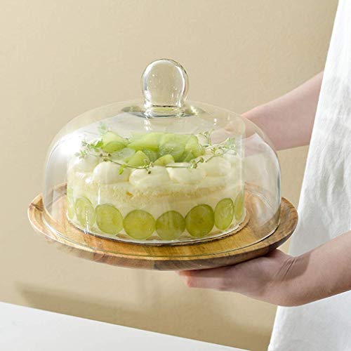 Plaque pain protégée de la poussière par dôme gâteau