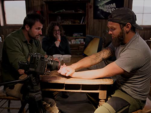 VS 身近に潜む危険:大型バッタ/毒グモ VS 身近に潜む危険:大型バッタ/毒グモ