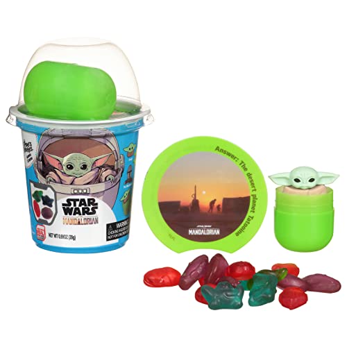 Finders Keepers 8 Count Mandalorian Toy Surprise Gummy Candy Cup - Star Wars Toy and Chewy Candy for Celebrations & Candy Gifts - Pack of 8 Gummy Cups with Assorted Mandalorian Toys