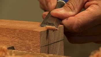 Paperback Working Wood 1 & 2: the Artisan Course with Paul Sellers Book