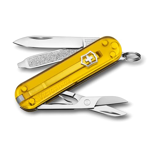 VICTORINOX(ビクトリノックス) クラシック SD クラシックカラーズ Tuscan Sun スイス・アーミーナイフ 多機能 ナイフ 防災グッズ アウトドア キャンプ はさみ マイナスドライバー付き つめやすり 7機能を搭載したスイス製マルチツール 小型 コンパクト プレゼント ギフト 十徳ナイフ 【国内正規品】 0.6223.T81G