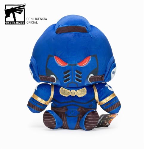 Peluche de Warhammer Space Marine Mega coleccionable de 38 cm de TOMY 2