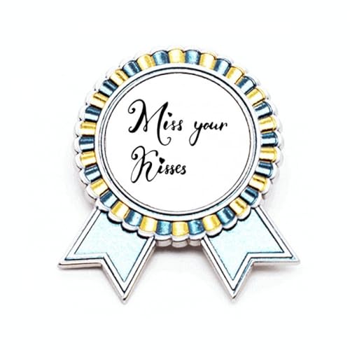 Broche « Miss Your Kisses » en métal M pour raviver un vêtement trop simple