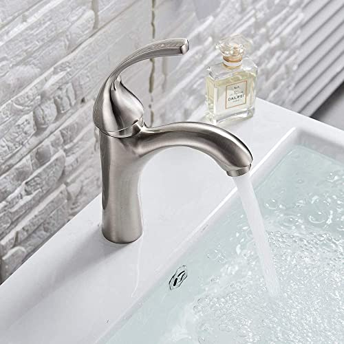 Robinet d'eau chaude et froide mitigeur ergonomique pour cuisine familiale