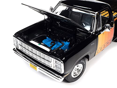 Auto World 1980 Dodge Pickup Step Side 1:18 miniatura 4