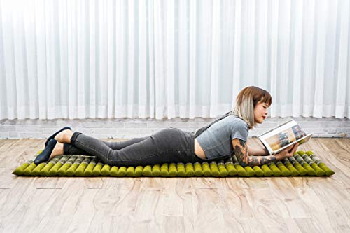 Image of Leewadee - Foldable Floor Mattress - Japanese Roll Up Futon -Trifold Tatami Mat- Guest Floor Bed - Camping Mattress - Thai Massage Mat, Kapok Filled, 75 x 20 inches, Green