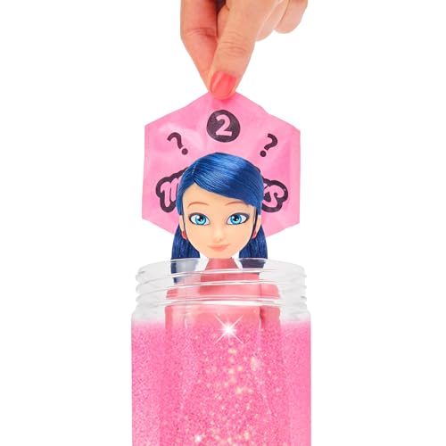 BANDAI - Miraculous Ladybug - Puppe Marinette Color Change Surprise - Miraculous Gliederpuppe, 26 cm + 3 Überraschungen - Zufallsmodell - P50390