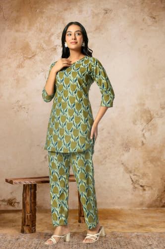 Image of Women's Pure Cotton Printed Night Suit,Top and Relaxed Pajama Set, Stylish Sleepwear