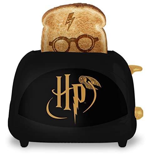 Uncanny Brands Harry Potter Icon Toaster mit zwei Scheiben - Toastet Harry Potter Gläser auf Ihren Toast - Lustiges Küchengerät - Kompakt und leicht zu reinigen Uncanny Brands Harry Potter Icon Toaster mit zwei Scheiben - Toastet Harry Potter Gläser auf Ihren Toast - Lustiges Küchengerät - Kompakt und leicht zu reinigen