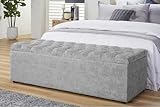 R&M Furnishers Cajonera de almacenaje Chesterfield - Cajonera de almacenaje de terciopelo Naples con botones de tela a juego - Reposapiés otomano con almacenaje - Mesa de centro tapizada Chester -