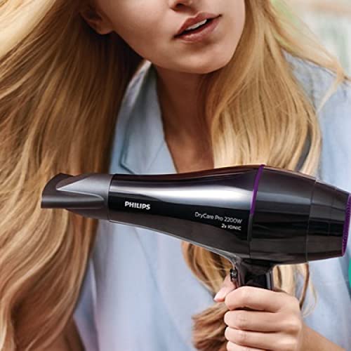 Sèche-cheveux Philips Pro DryCare pour un brushing rapide le matin