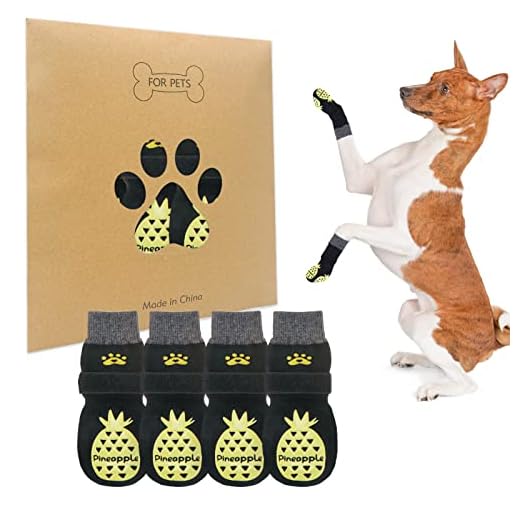 BEAUTYZOO Non Slip Dog Socks for Small Medium Large Dogs, Grip Dog Paw Protector for Hard Wood Floor Senior Old Dogs,Injury Protection to Prevent Licking 2 Pairs Socks Anti Twist for Hot/Cold Pavement