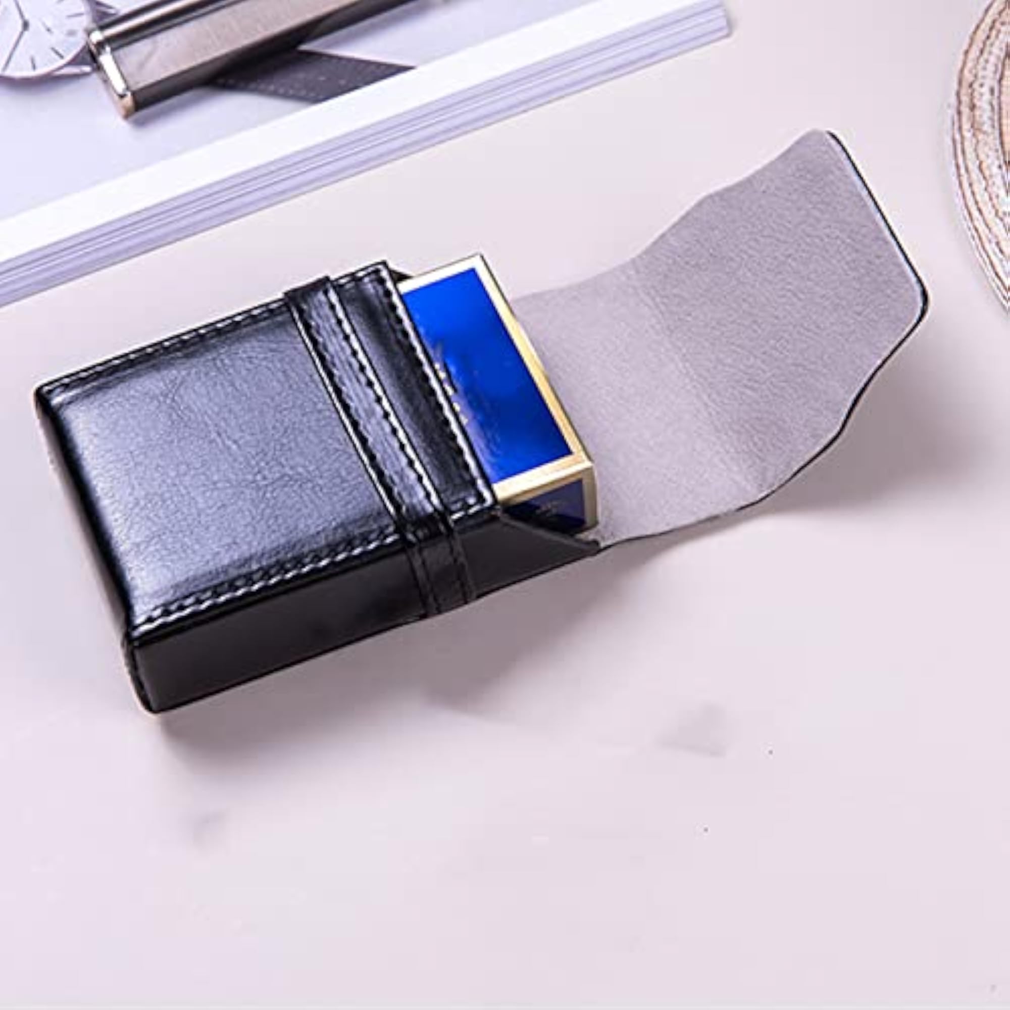Practical Versatile Cigarette Case with 20 Male Capacity