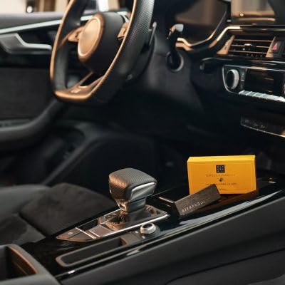 RITUALS Więcej perfum samochodowych – Life is a Journey – zapach samochodowy z aromatem słodkiej pomarańczy i drewna cedrowego – odświeżacz powietrza do samochodu z eleganckim uchwytem drewnianym – 6