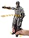 JUSTICE LEAGUE- Figura de Batman con Lanzadiscos, Multicolor, 30 cm (Mattel FVM67)