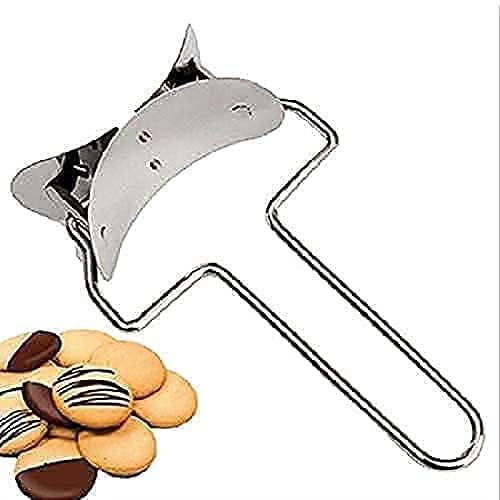 RAGHUVIR IMPEXStainless Steel Puri Cutter Roller Machine with Handle for Home Baking Tools for Women,Dough Circle Roller Cutter for Kitchen,poori Cutter Roller (Silver/1 pcs) (Puri Cutter_1)